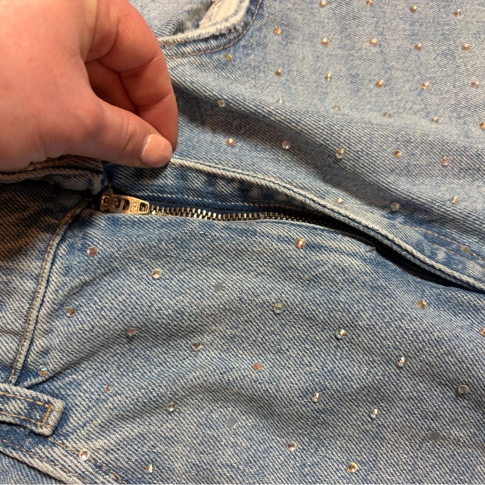 Zara high-waisted rhinestone blinged light-wash jeans - Picture 8 of 10